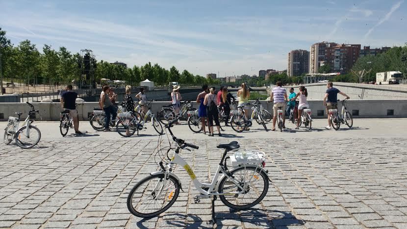 Madrid: 3-Hour Sightseeing Tour by Electric Bike - Key things that make this e-bike tour worth your time