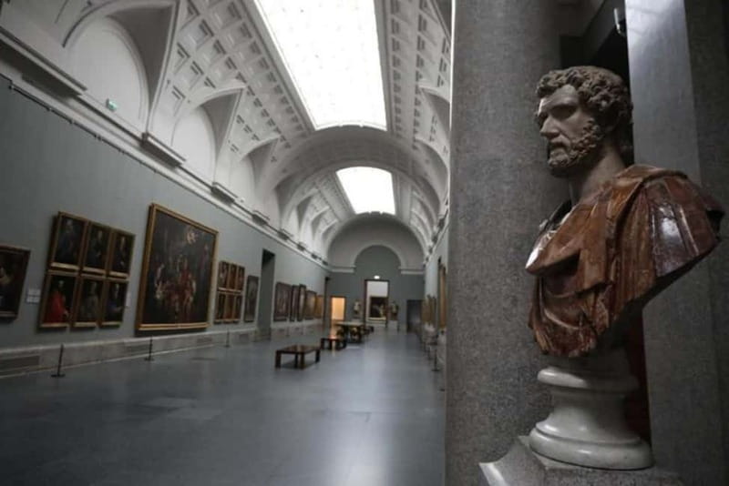 Madrid: Afternoon Prado Museum Tour with Skip-the-Line Entry - Velázquez and the head-scratching part: Las Meninas and perspective