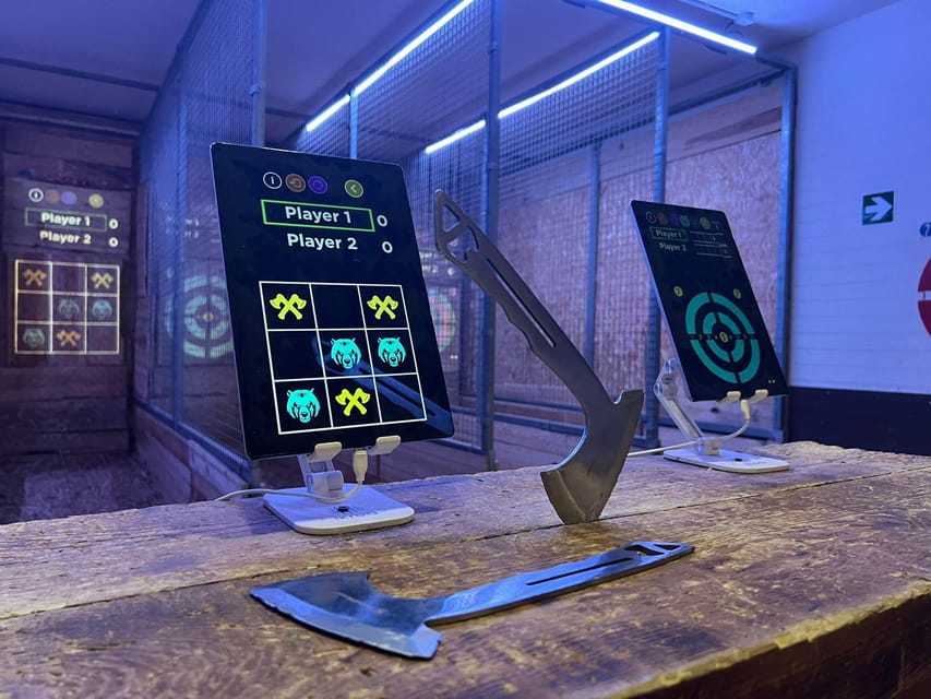Madrid Atocha : Interactive Axe Throwing 1h - Getting there from Madrid Atocha area