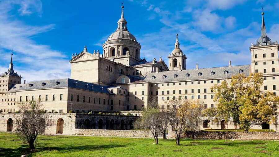 Madrid Audioguide - TravelMate app for your smartphone - Should you book the TravelMate Madrid audioguide?