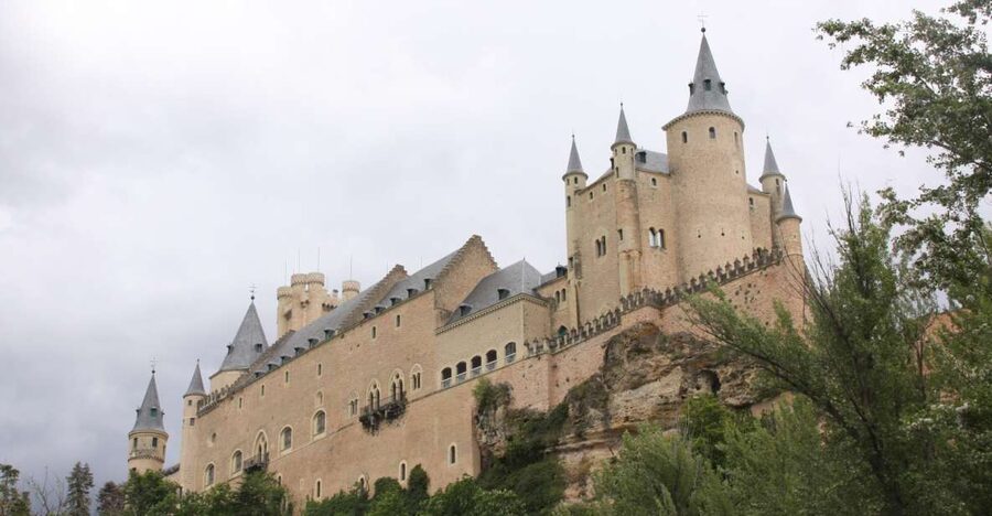 Madrid: Avila and Segovia Day Trip with Tickets to Monuments - Why Avila and Segovia are a perfect Madrid pairing