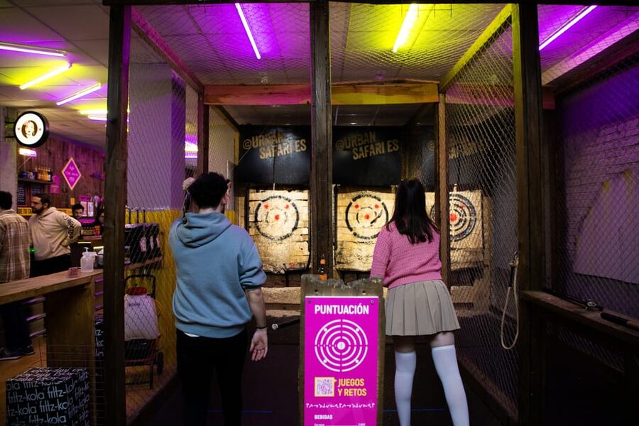Madrid: Axe Throwing Challenge - The instructor experience: Spanish and English coaching that keeps you moving