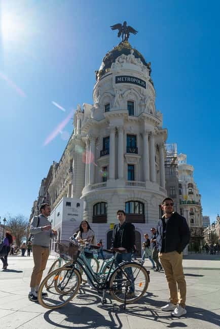 Madrid by bike + PhotoShooting - Gran Via and Alcala Gate: Getting Oriented in Big, Beautiful Madrid