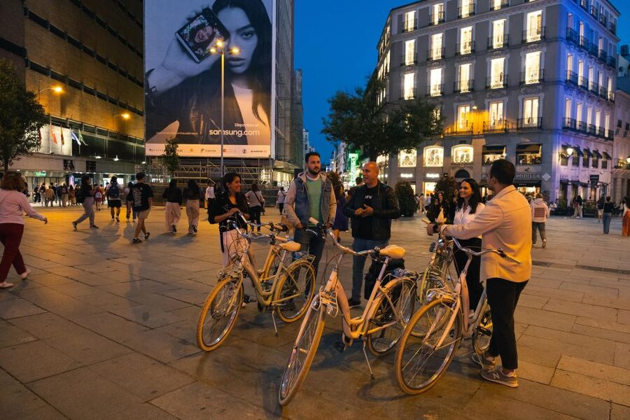 Madrid by Night: Vintage Bike Tour Highlights/Optional Tapas - Las Letras Quarter: the bohemian side you can actually ride through