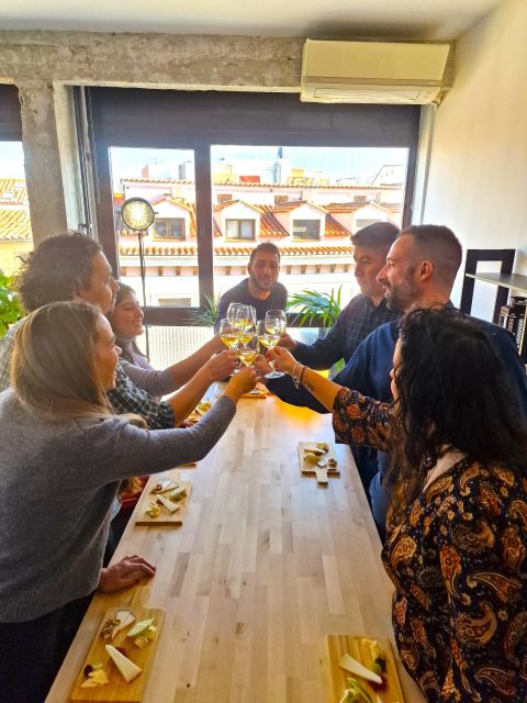 Madrid: cheese tasting with wine pairing. - The flow of your 1 to 2 hours: what happens during the tasting