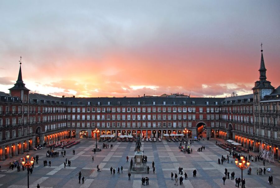 Madrid: City Highlights Guided Walking Tour - Parque del Oeste viewpoints, where the city suddenly makes sense