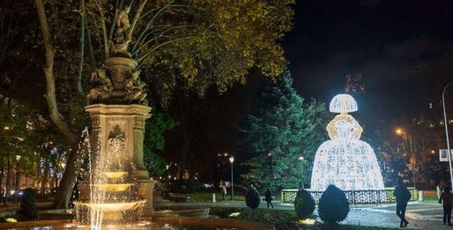 Madrid: City Highlights Tuk Tuk Tour - The Royal Palace Area: Where Stops Feel Worth It