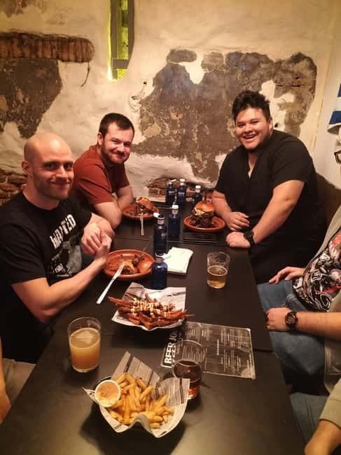MADRID: CRAFT LOCAL BEER TOUR (Real Flavor of Madrid) - How the tastings work at every taproom stop