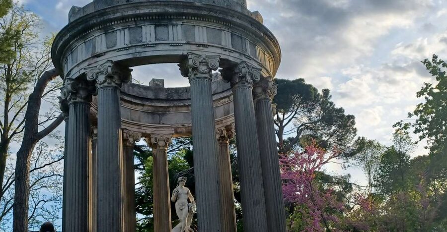 Madrid: El Capricho Park Tour - Touring an 18th-Century Palace Idea, Not Just a Building Exterior