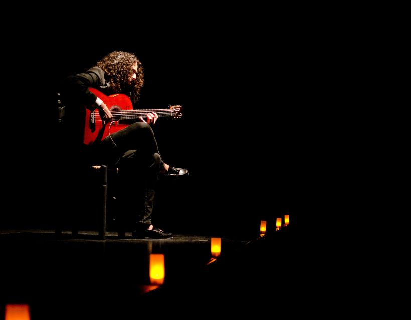 Madrid: "Emociones" Live Flamenco Performance - The Pre-Show Drink Moment, and What It Means for Value