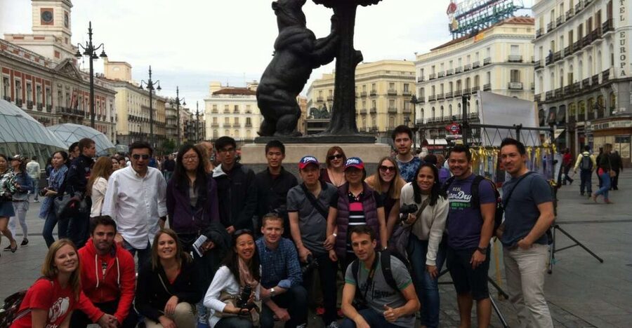 Madrid Essential: 3-Hour Guided Walking Tour - The timeline story: Moors, Romans, and modern Madrid on foot