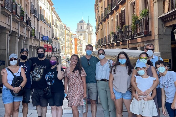 Madrid Essential: Historic Center, Plaza Mayor & Royal Palace - Starting at Puerta del Sol, then spotting Km 0 fast