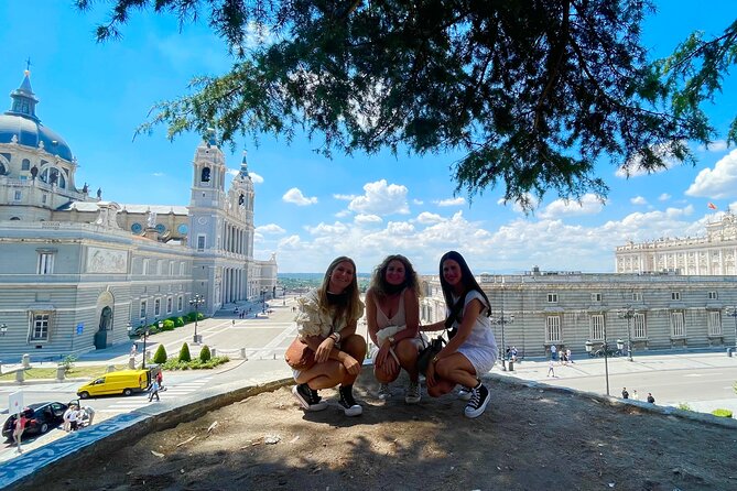 Madrid Essential: Historic Center, Plaza Mayor & Royal Palace - Plaza de la Villa and Almudena Cathedral in short stops