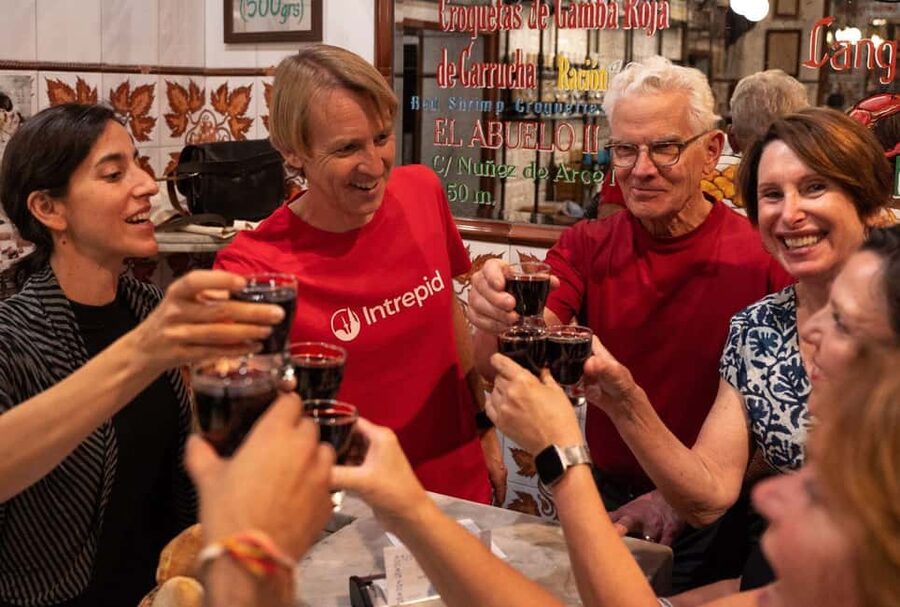 Madrid: Evening Tapas Tour with 5 Delicious Stops & Drinks - Plaza de la Villa and the Old-Town Warm-Up Bites