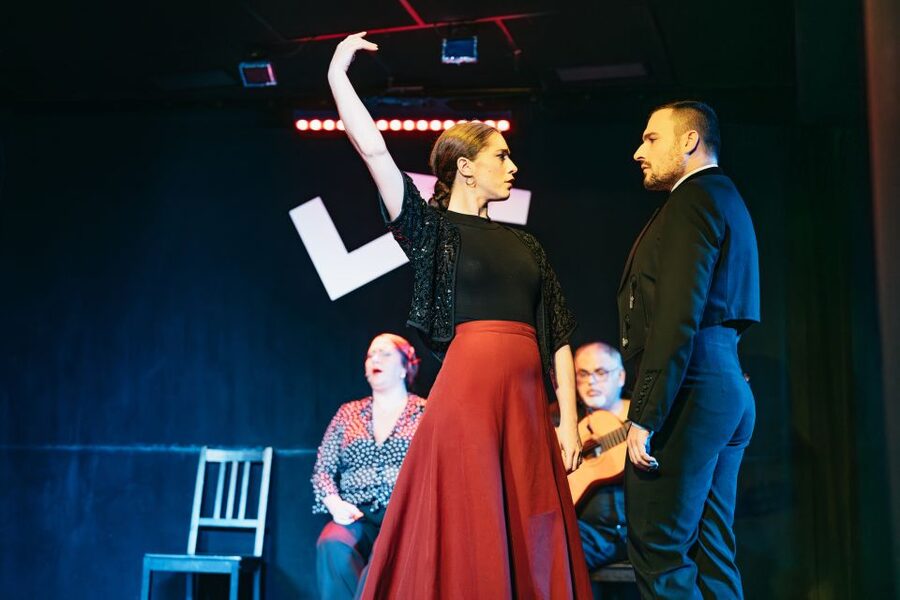 Madrid: Flamenco Show at Tablao "Las Tablas" with Drink - Inside the tablao: seating, intimacy, and sound you can feel