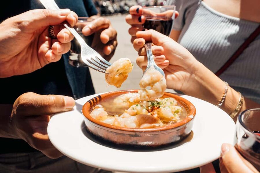 Madrid: Food Walking Tour with Drink and Local Guide - La Latina tapas makes the city feel personal