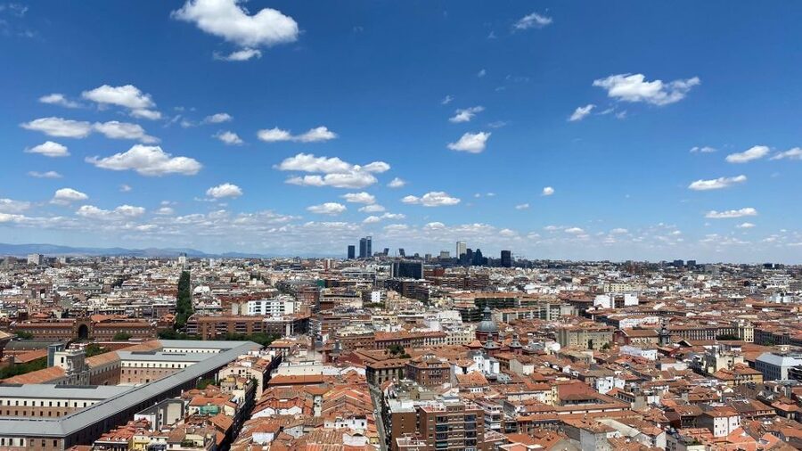Madrid: Gran Vía Rooftops and Architecture Tour - Why Gran Vía rooftops change how you see Madrid
