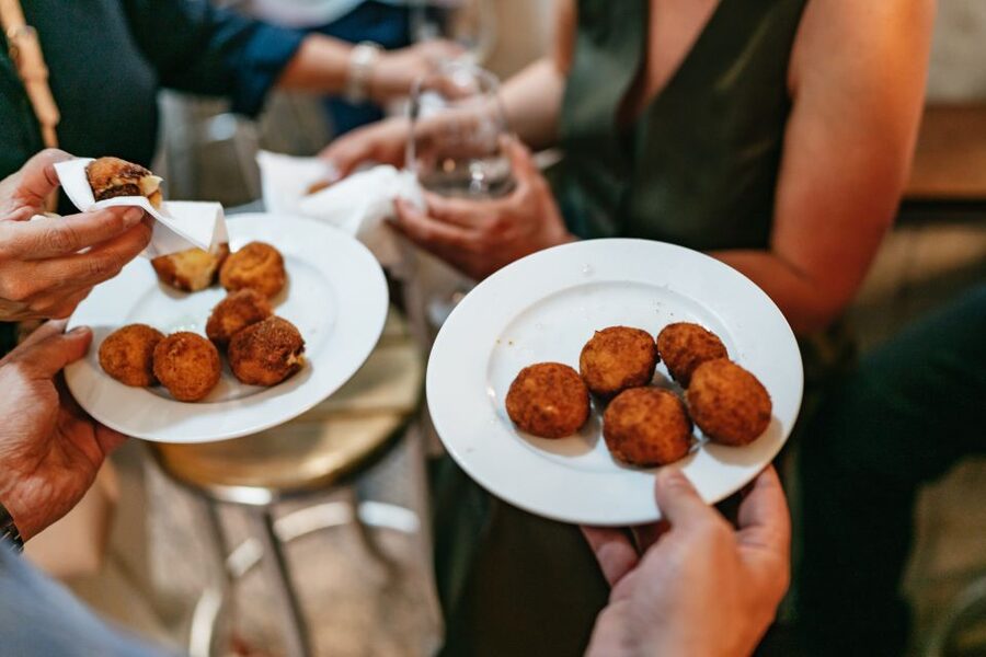 Madrid: Guided Tapas Tour with Tastings and Drinks - Food and drinks: what you will actually taste