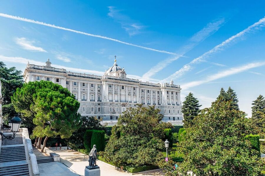 Madrid: Guided Tour of the Royal Palace with Fast Access - Key things to know before you go