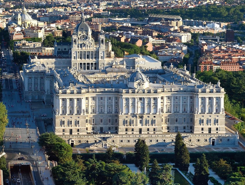 Madrid: Guided Tour of the Royal Palace with Fast Access - FAQ