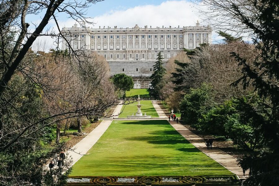 Madrid: Guided Tour of the Royal Palace with Fast Access - Should you book this Royal Palace fast-access guided tour?