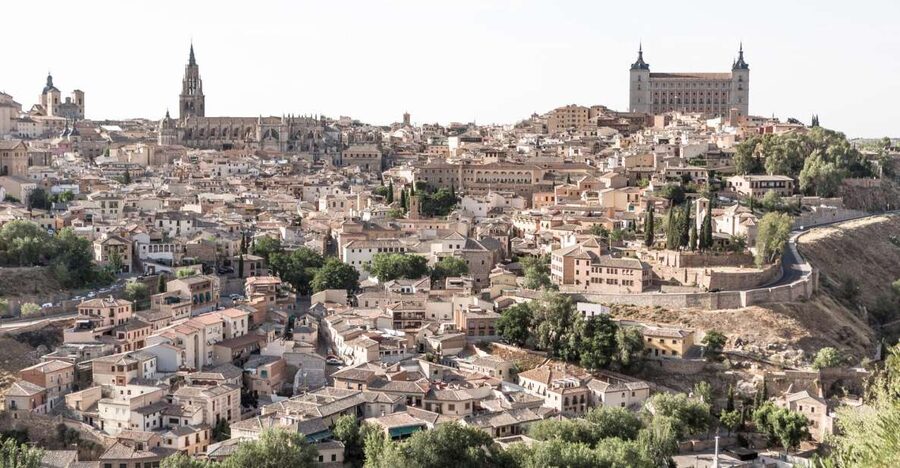 Madrid: Guided Tour of Toledo with Cathedral Visit - Choosing the Right Dates: Cathedral of Toledo vs Santo Tomé and Santa María la Blanca