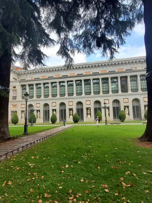 Madrid: guided visit to the Museo del Prado with a native Italian tour guide - Skip-the-line logistics and what to watch for