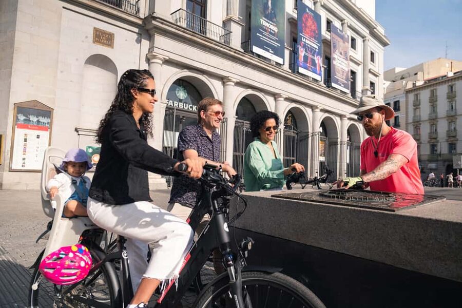 Madrid: Highlights Bike Tour with Optional E-Bike or Tapas - Key highlights to look for before you book