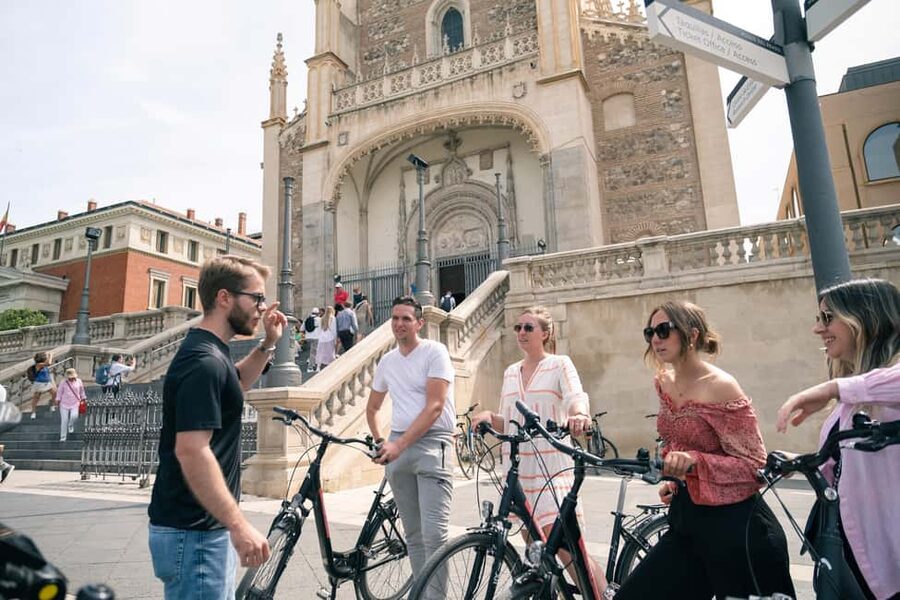 Madrid: Highlights Bike Tour with Optional E-Bike or Tapas - Plaza de la Villa and Mercado de San Miguel: old Madrid with real energy