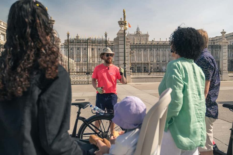 Madrid: Highlights Bike Tour with Optional E-Bike or Tapas - Plaza Mayor and Plaza de Santa Ana: two iconic squares in one flow