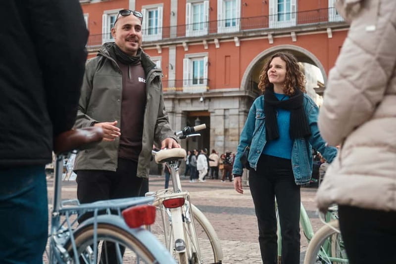 Madrid: Highlights Guided Vintage Bike Tour and Tapas Option - Prado Area and San Jerónimo el Real: Art and Sacred Stillness Without Detours