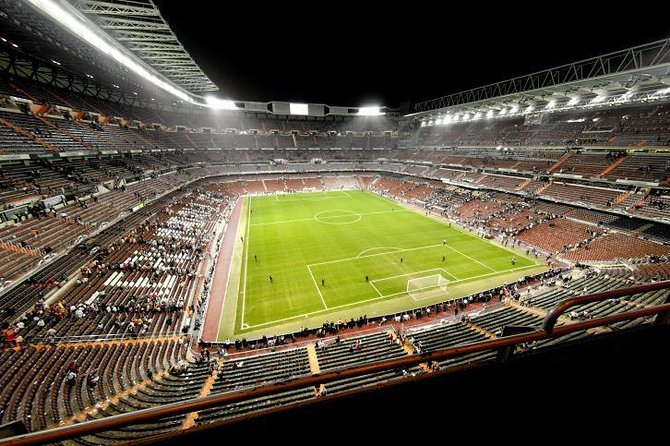 Madrid Highlights Tour with Santiago Bernabeu Stadium Entrance - A Fast, Air-Conditioned Way to See Madrid Before the Stadium