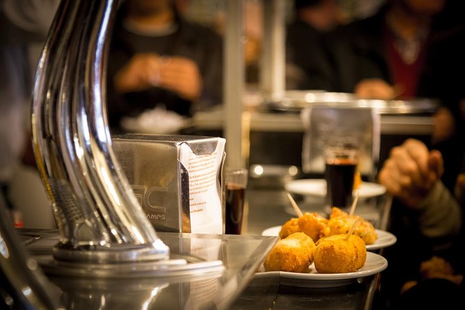 Madrid Local's Tapas Tour Dinner with a side of History - A Nighttime Madrid Walk Built Around Tapas