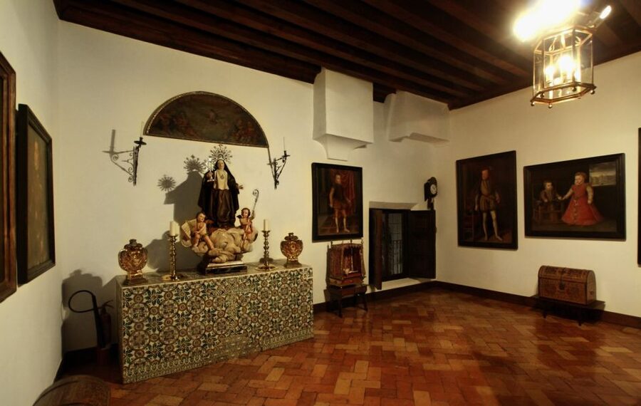 Madrid: Monastery of Descalzas Reales Tour with Tickets - Practical Tips So You Get the Most Out of Your Visit