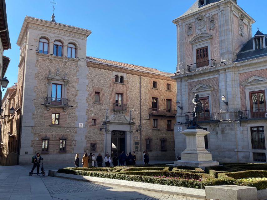 Madrid: Monastery of Descalzas Reales Tour with Tickets - What You’ll Likely Love Most (Based on What This Place Is Famous For)