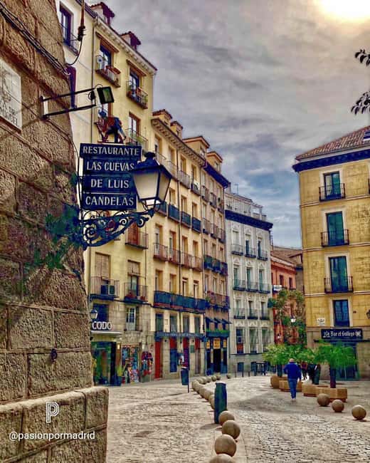 Madrid Must-see with Atardeder at the Debod Temple - Should you book this Madrid highlights with Debod sunset tour?