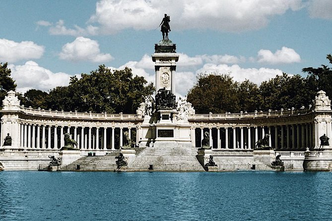 Madrid Old City Guided Exclusive Guided Walking Tour - Entering Madrid With a Map in Your Head, Not Just Photos