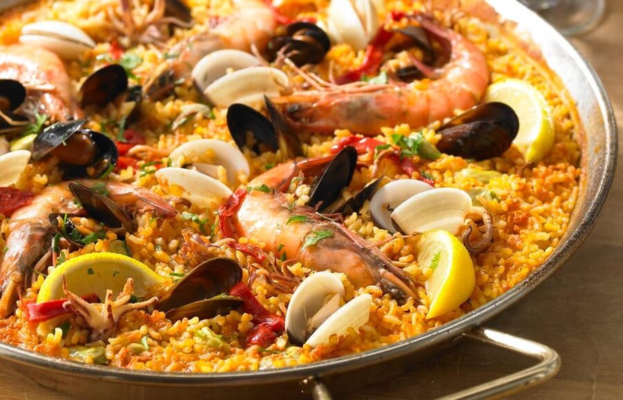 Madrid: Paella and Sangria Workshop in the City Center - Why This Madrid Paella and Sangria Workshop Fits City Life So Well
