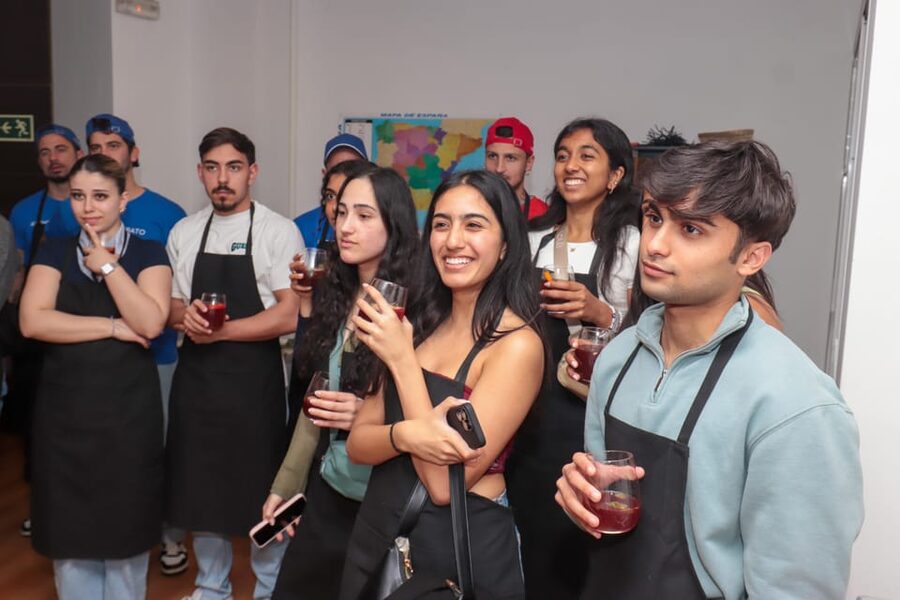 Madrid: Paella and Sangria Workshop in the City Center - Vegetarian and Allergy Options: How to Handle the Paella Reality