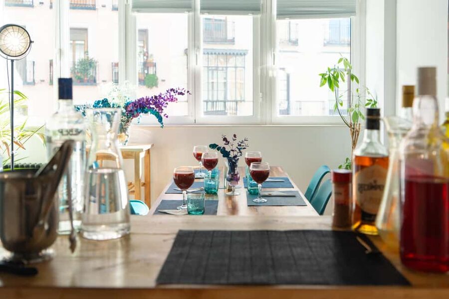 Madrid: Paella and Sangria Workshop with Tapas - Beginners and kids: why this class works even if you are not a cook
