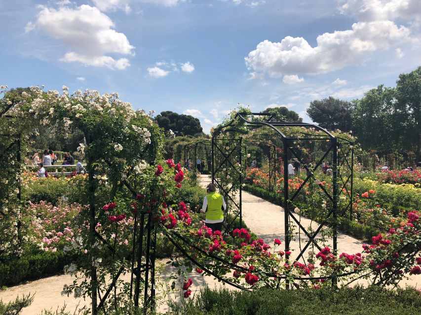 Madrid: Prado Avenue and Retiro Park Guided Walking Tour - Plaza de Cibeles to the Golden Triangle, quick stops with real context