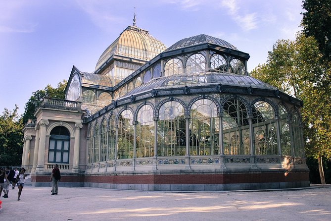 Madrid: Prado Museum and El Retiro Park Guided Tour - El Retiro Park stops: Crystal Palace, Philip IV Gate, and more than postcard views