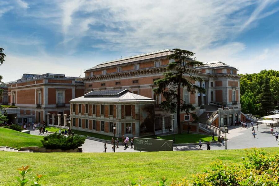 Madrid: Prado Museum Guided Tour with Entry Ticket - Goya and Sorolla: from the human mind to sunny color