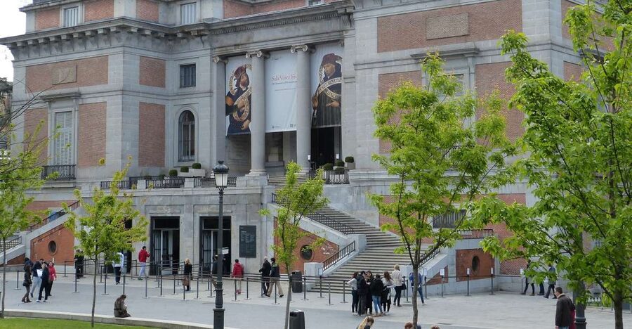 Madrid: Prado Museum Guided Tour With Fast Access - Inside the Prado for 90 Minutes: how the guided route works