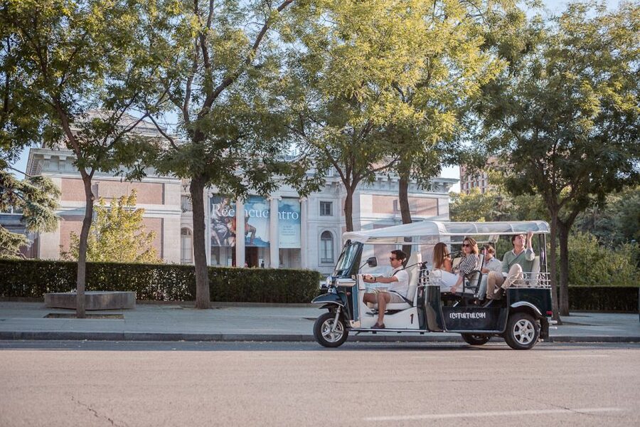 Madrid: Private City Tour by Eco Tuk Tuk - Plaza de Oriente pickup: finding Calle Bailén 4 without stress