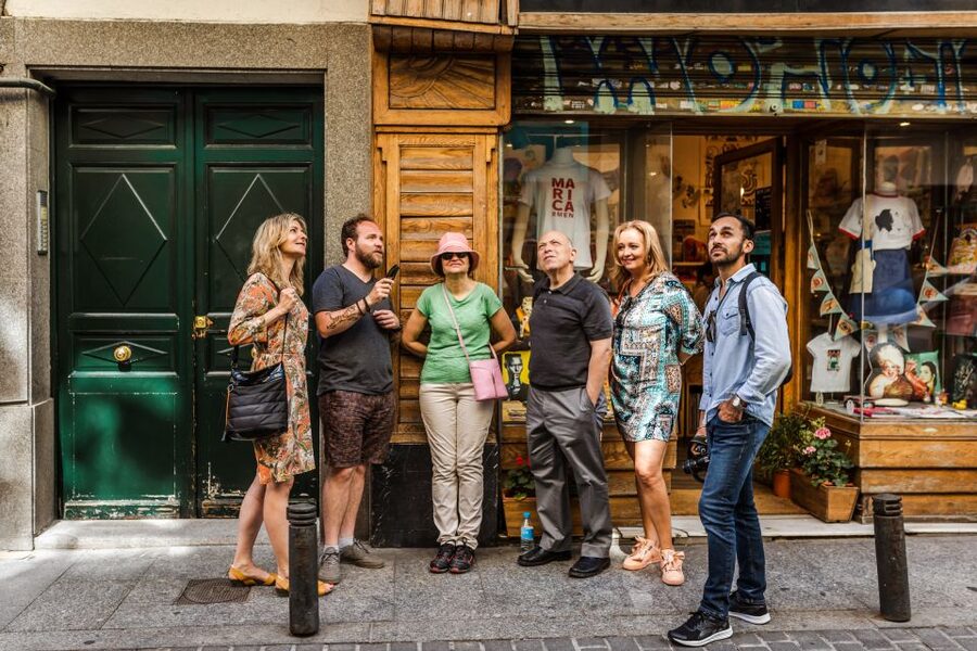 Madrid: Private Custom Experience with a Local, Icons & Gems - Who This Experience Fits Best in Your Madrid Plan