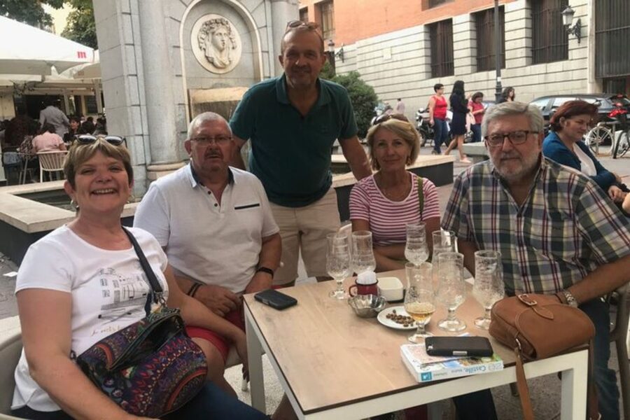 Madrid: Private custom tour with a local guide - The core experience: guided walking with photo stops and exterior views