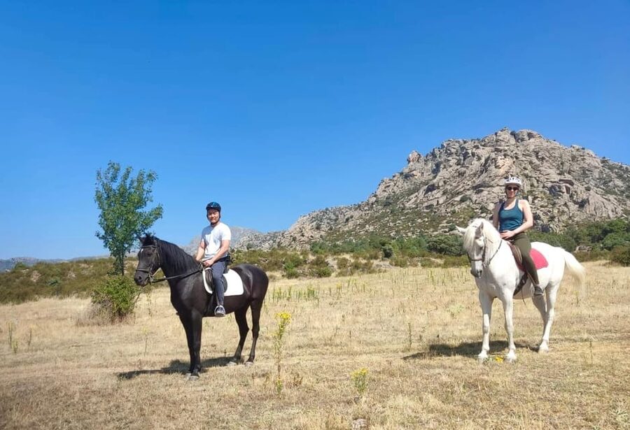 Madrid: Private Horseback Riding in Pedriza NP & Transport - Key points before you go