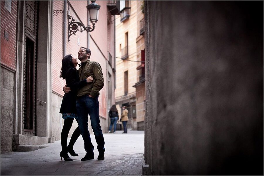 Madrid: Private Photo Shoot and Professional Images - What happens during your 1 hour or 2 hour private session
