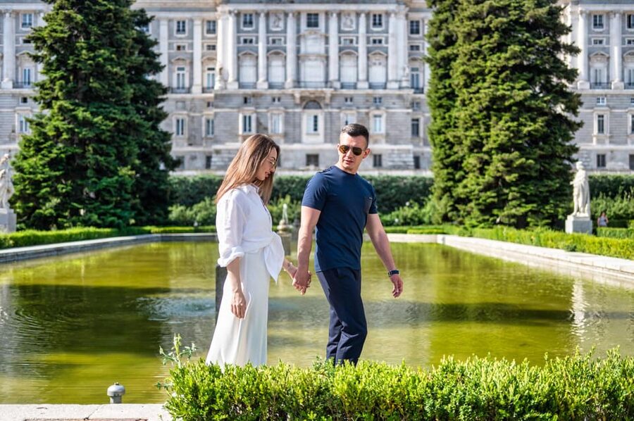 Madrid: Private Photoshoot with a Professional Photographer - Teatro Real Stop: Short Time, Strong Visual Payoff
